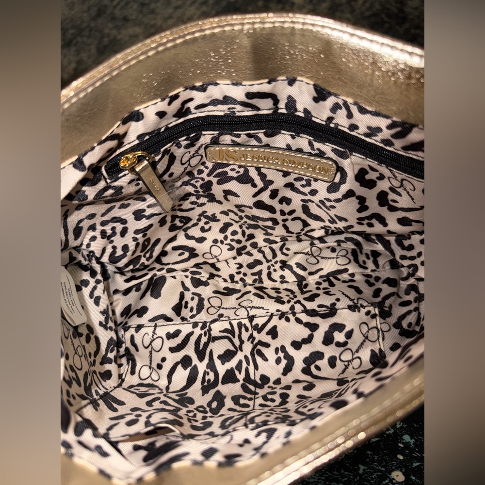 JESSICA SIMPSON Gillian Gold Quilted Shoulder/Crossbody Chain Bag In Gold - Picture 13 of 14